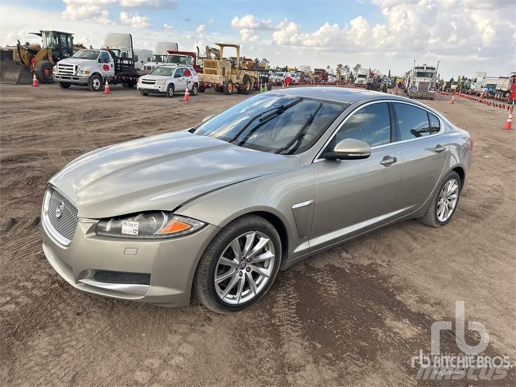 Jaguar XF 汽车