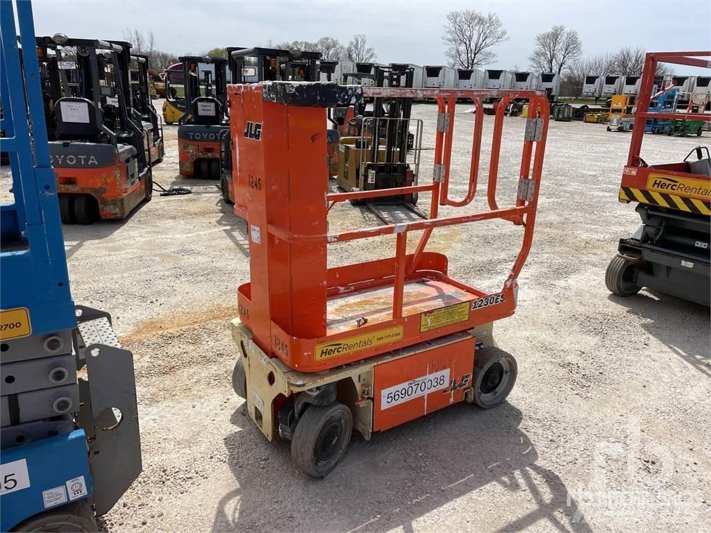 JLG 1230ES 曲臂高空工作平台