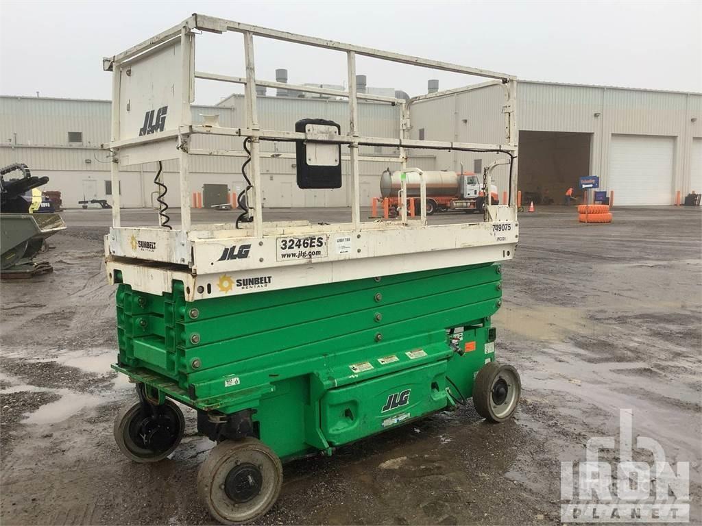JLG 3246ES 剪叉式升降机