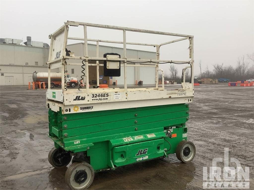 JLG 3246ES 剪叉式升降机