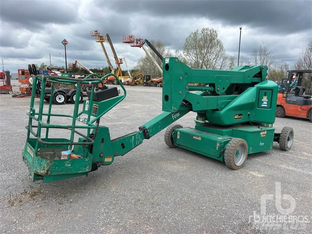JLG 40 曲臂高空工作平台