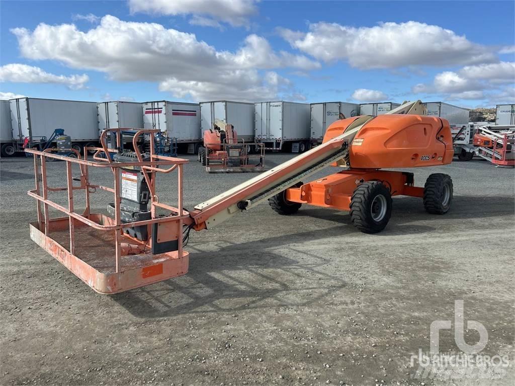 JLG 400S 曲臂高空工作平台