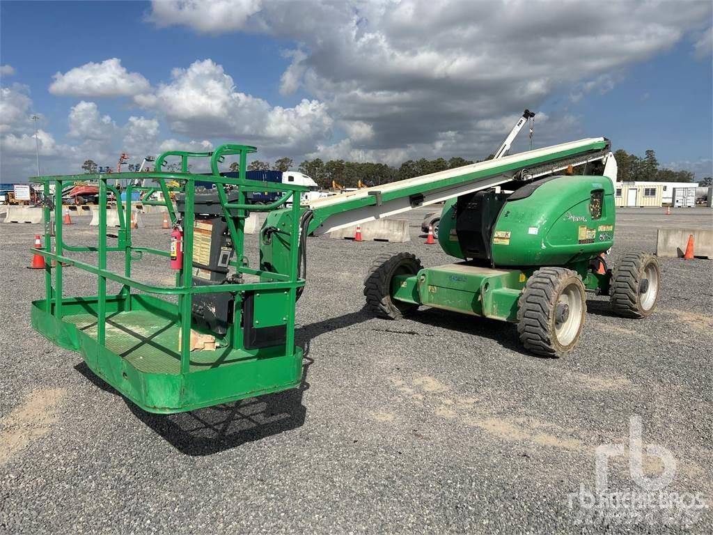 JLG 600A 曲臂高空工作平台