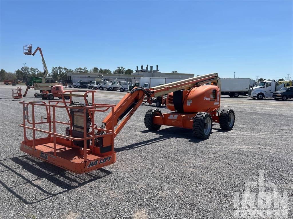 JLG 600AJ 曲臂高空工作平台