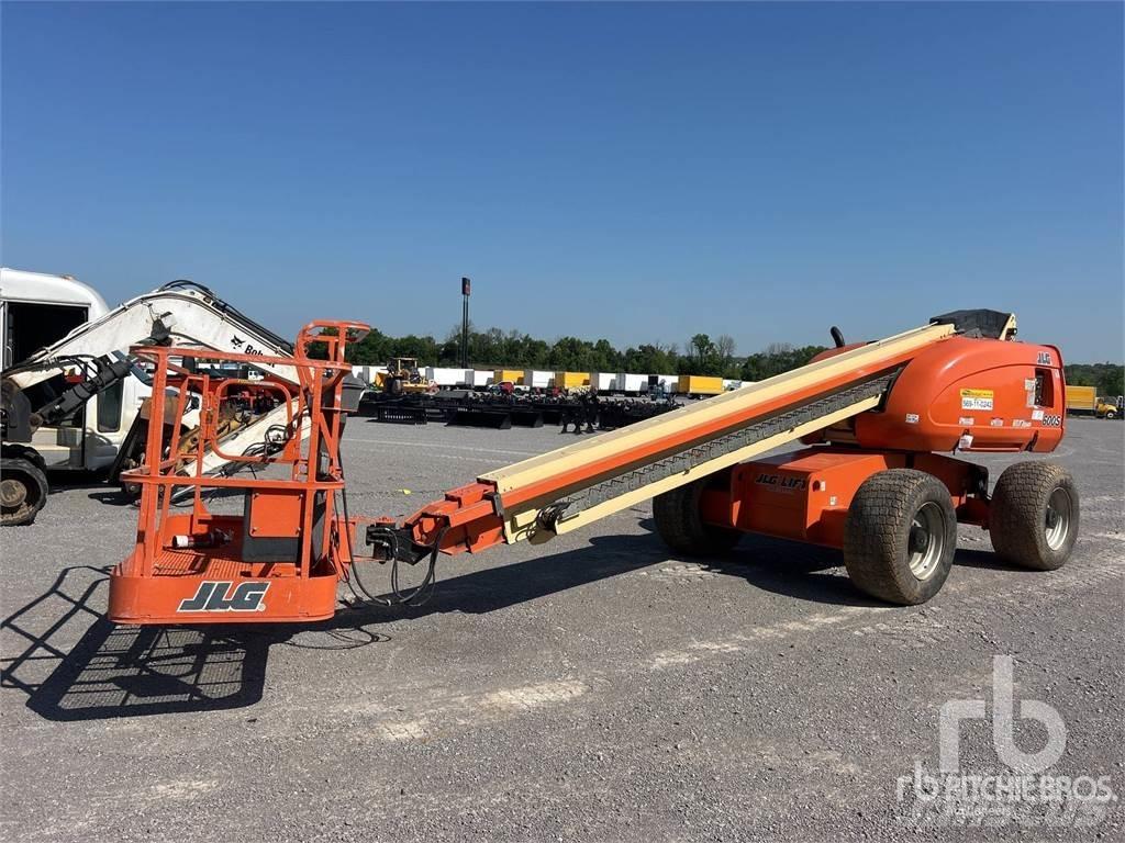 JLG 600S 曲臂高空工作平台
