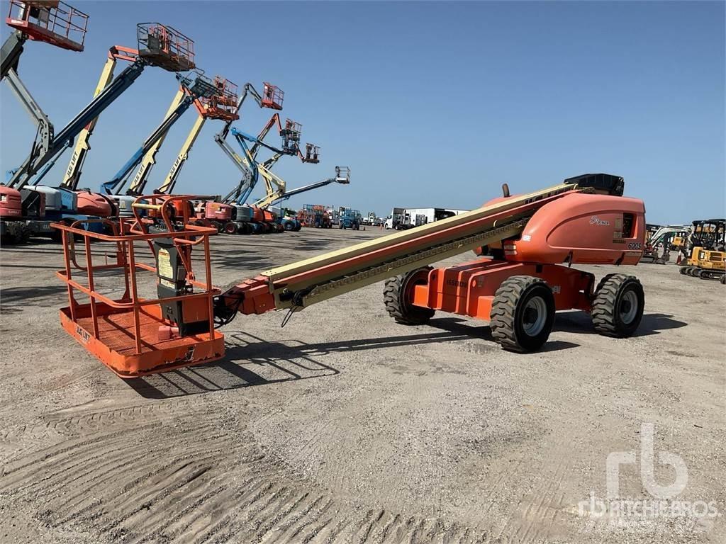 JLG 600S 曲臂高空工作平台