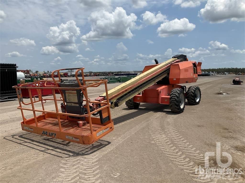 JLG 600S 曲臂高空工作平台