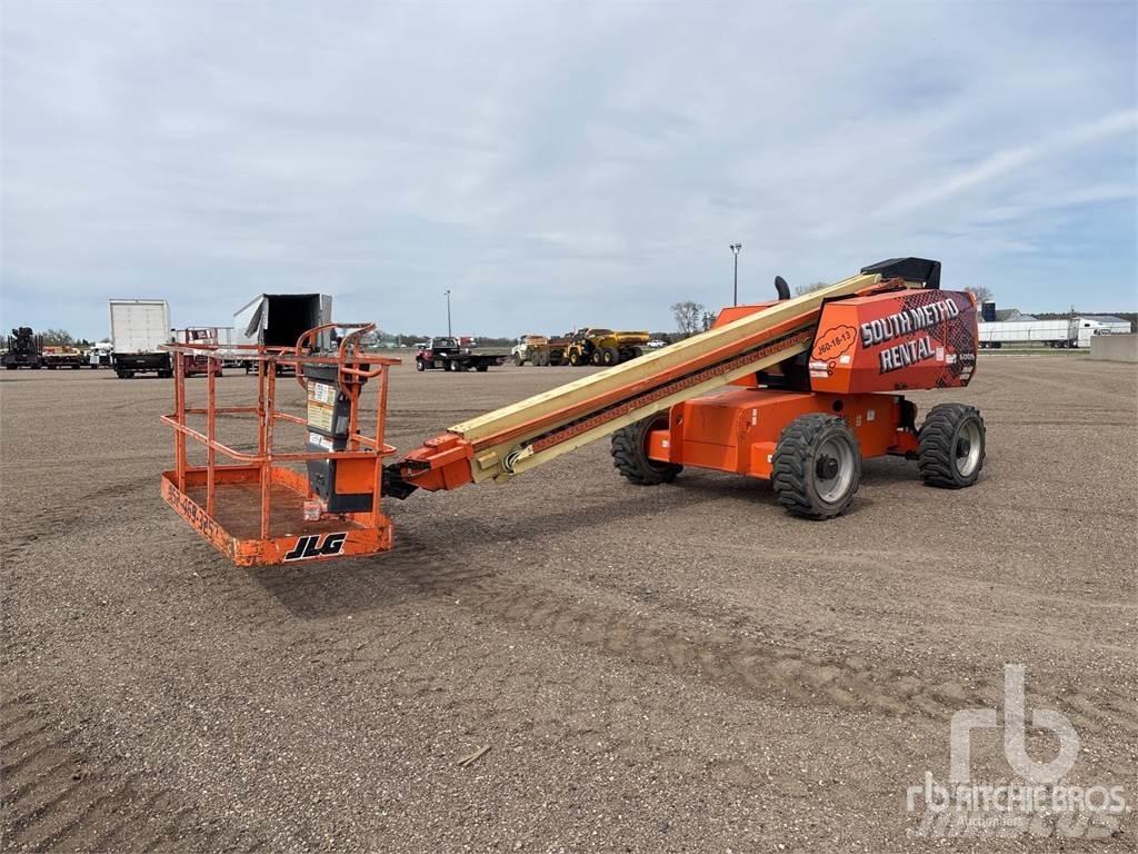 JLG 600S 曲臂高空工作平台