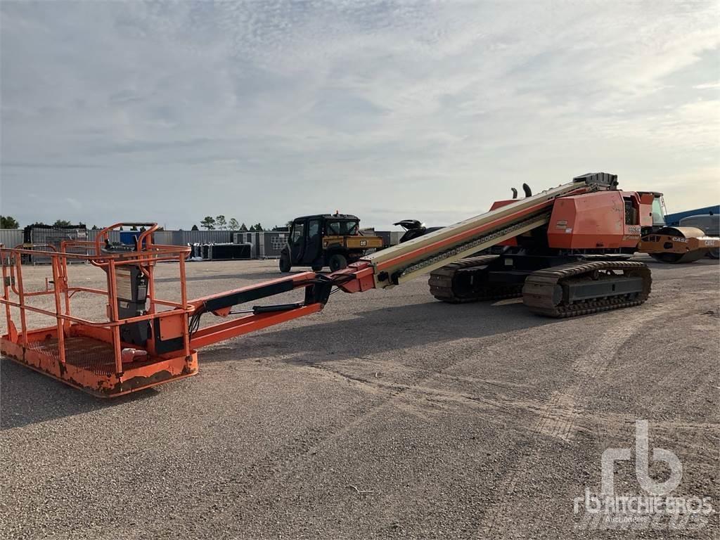 JLG 660 SJC 曲臂高空工作平台