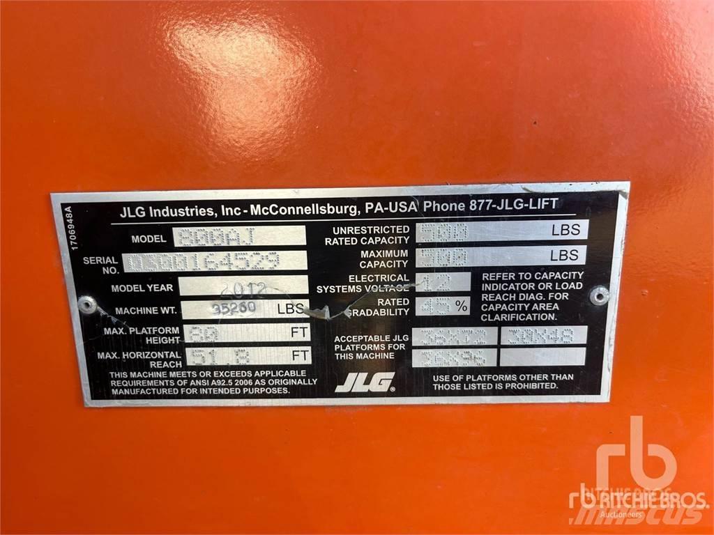 JLG 800AJ 曲臂高空工作平台