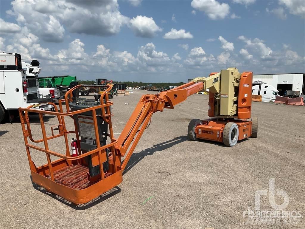 JLG E300 AJP 曲臂高空工作平台