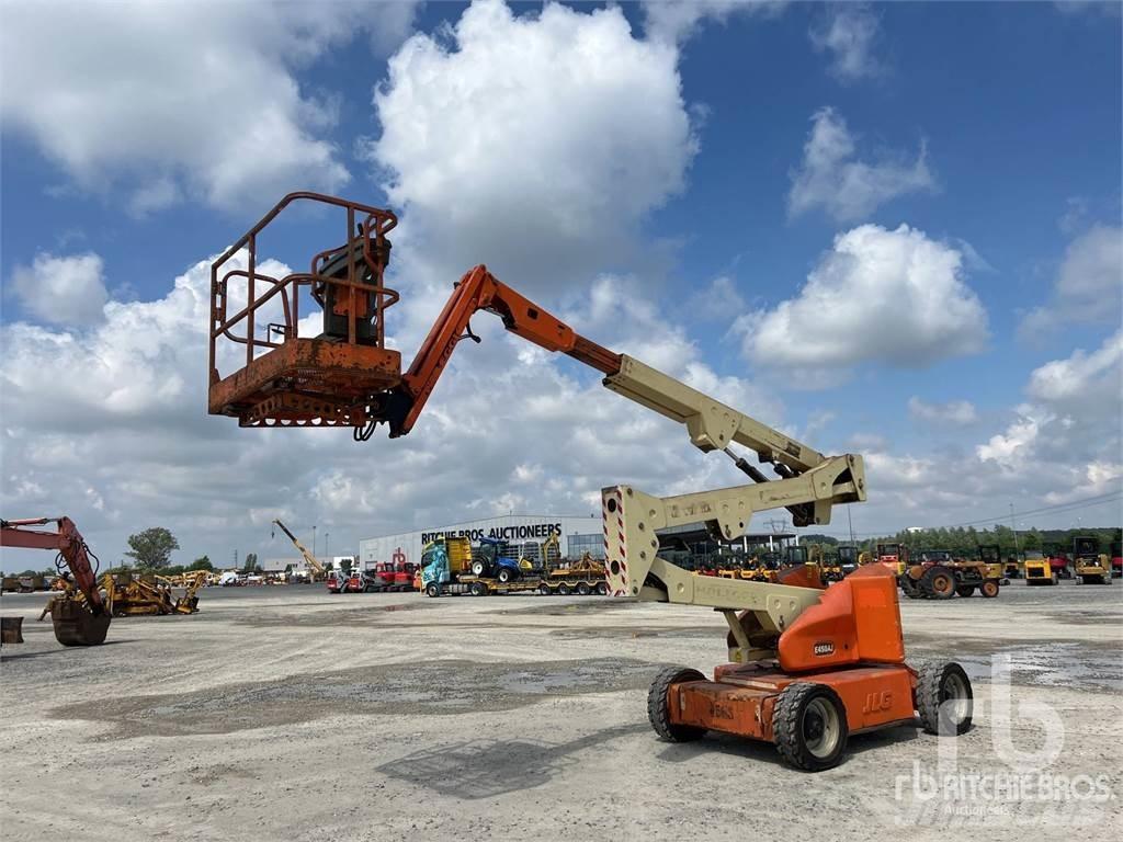 JLG E450AJ 曲臂高空工作平台