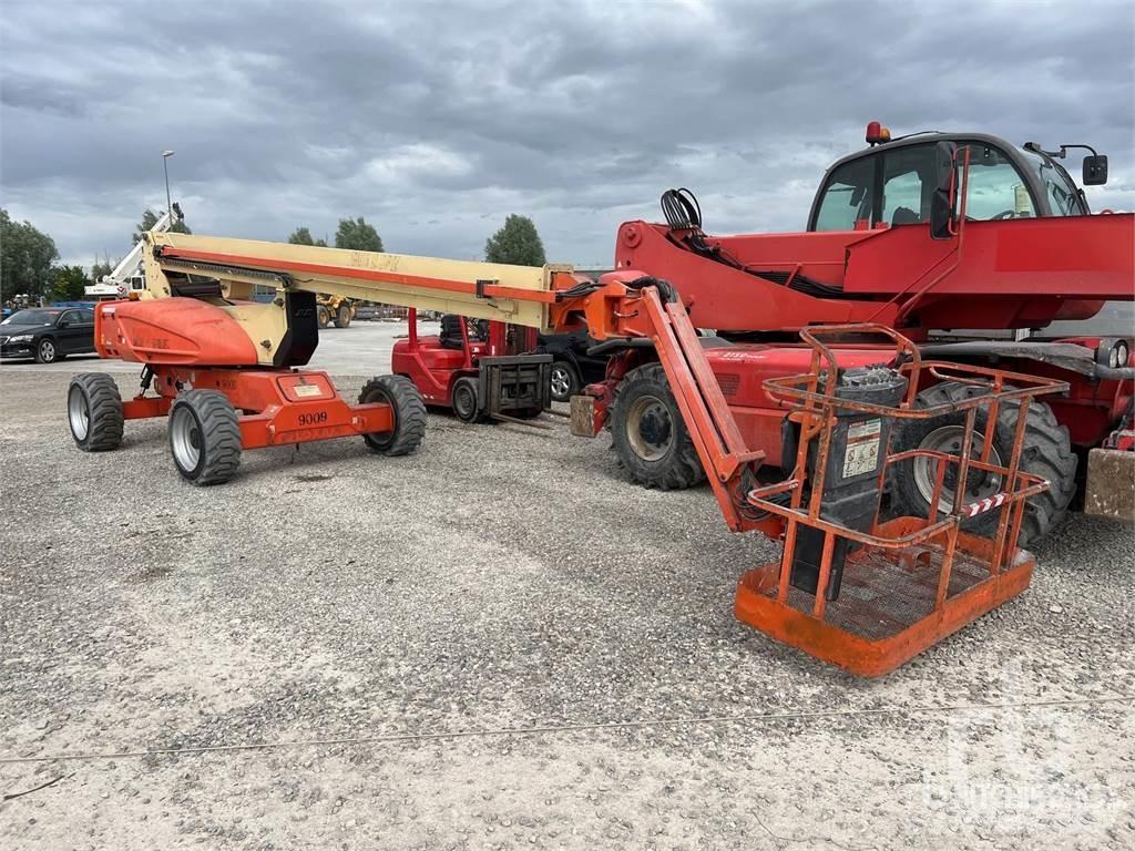 JLG E600JP 曲臂高空工作平台