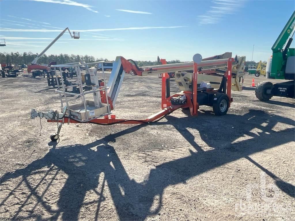 JLG T500J 曲臂高空工作平台