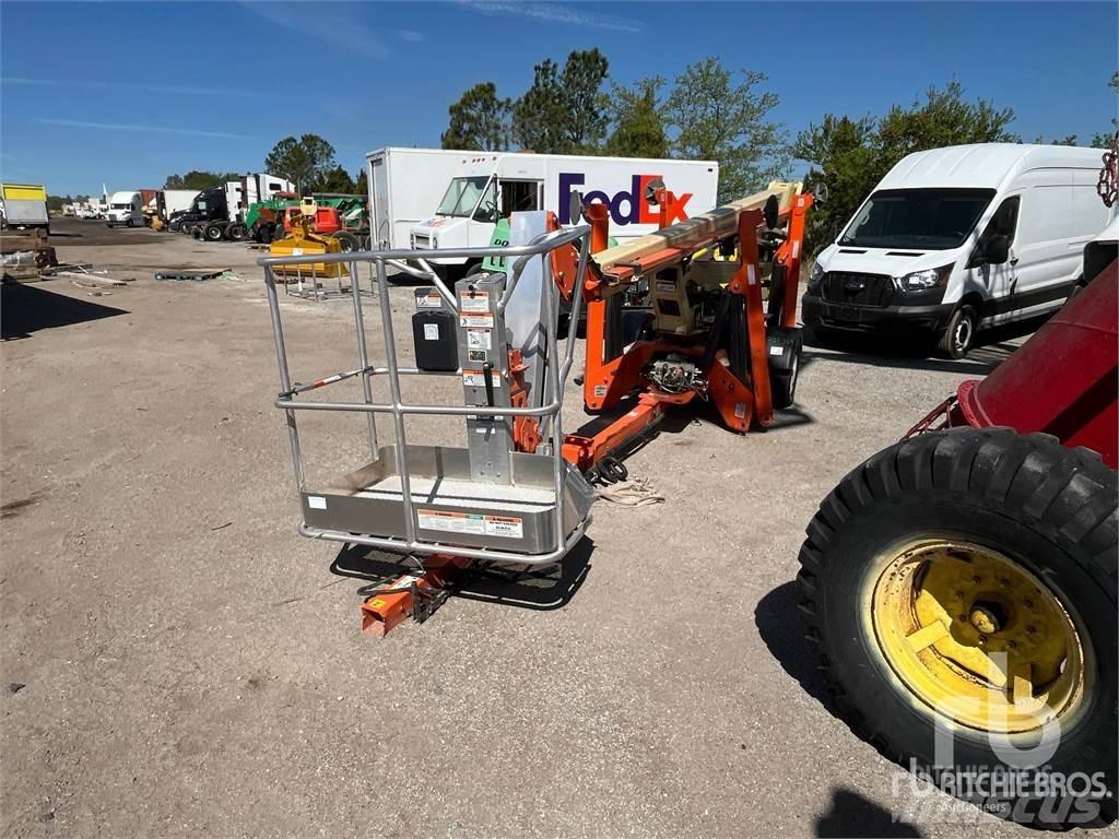 JLG T500J 曲臂高空工作平台
