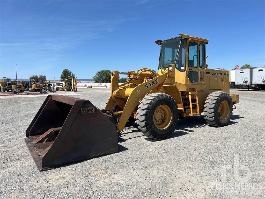 John Deere 544E 轮式装载机