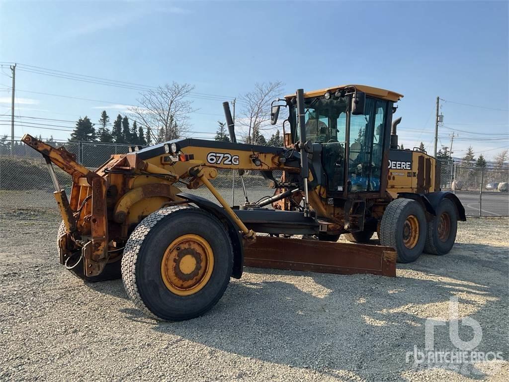 John Deere 672G 平地机/推土机