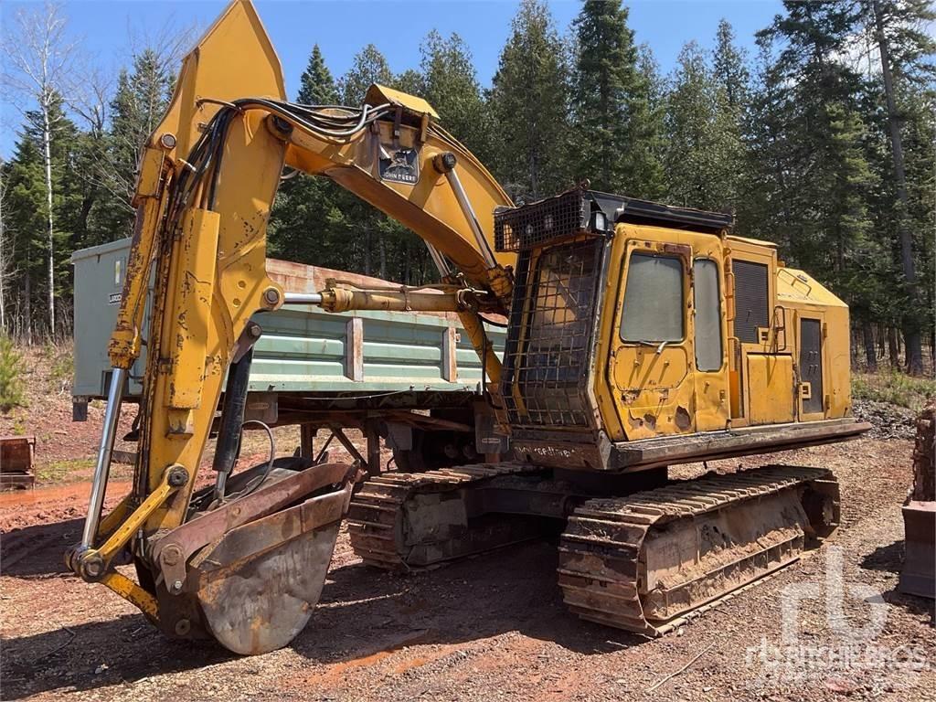 John Deere 693D 履带挖掘机