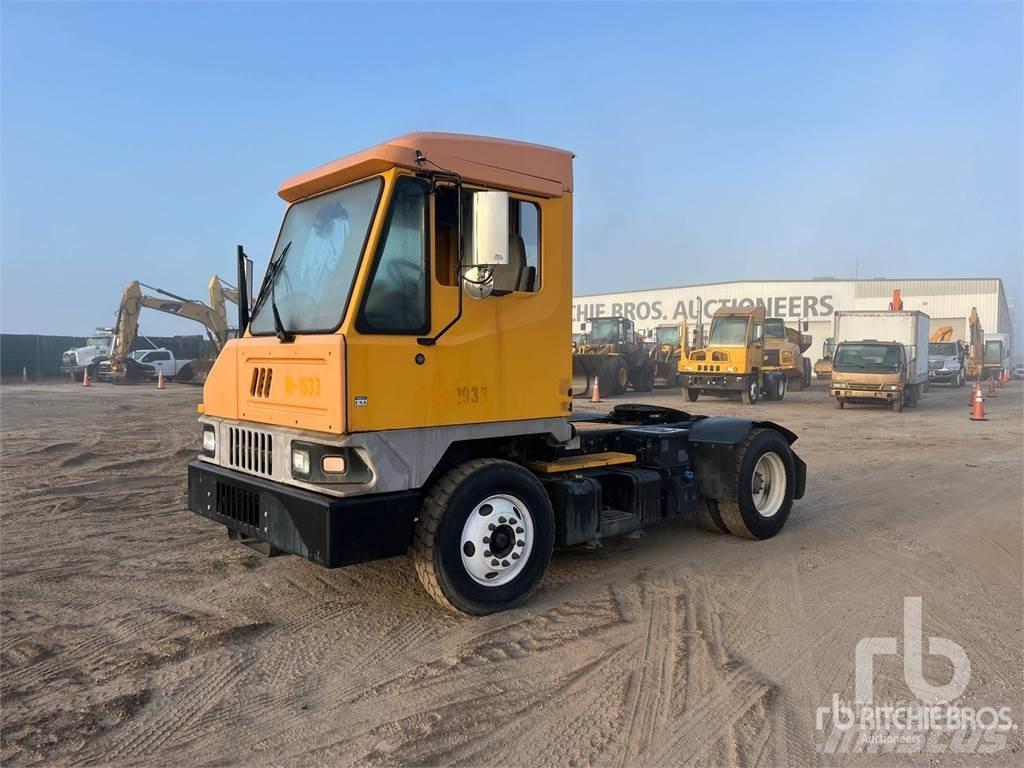 Kalmar T2 牵引车