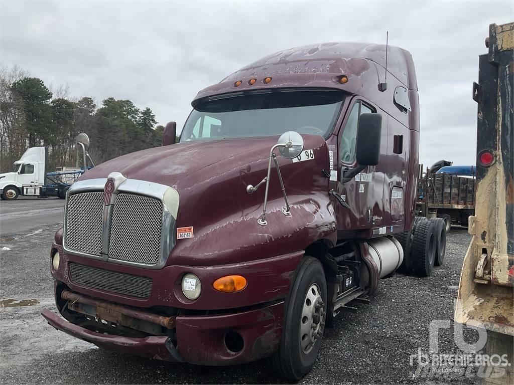 Kenworth T2000 牵引车