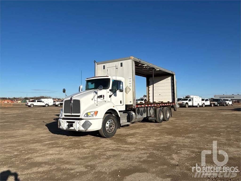 Kenworth T400 篷布货车