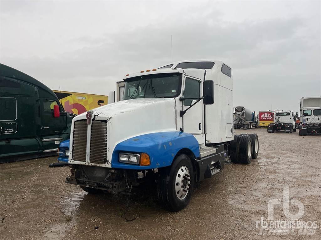 Kenworth T600 牵引车