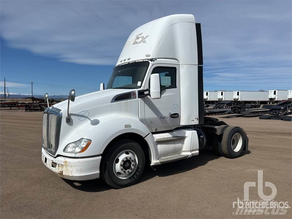 Kenworth T680 牵引车