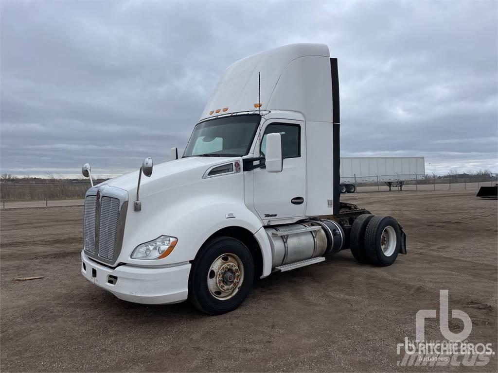 Kenworth T680 牵引车