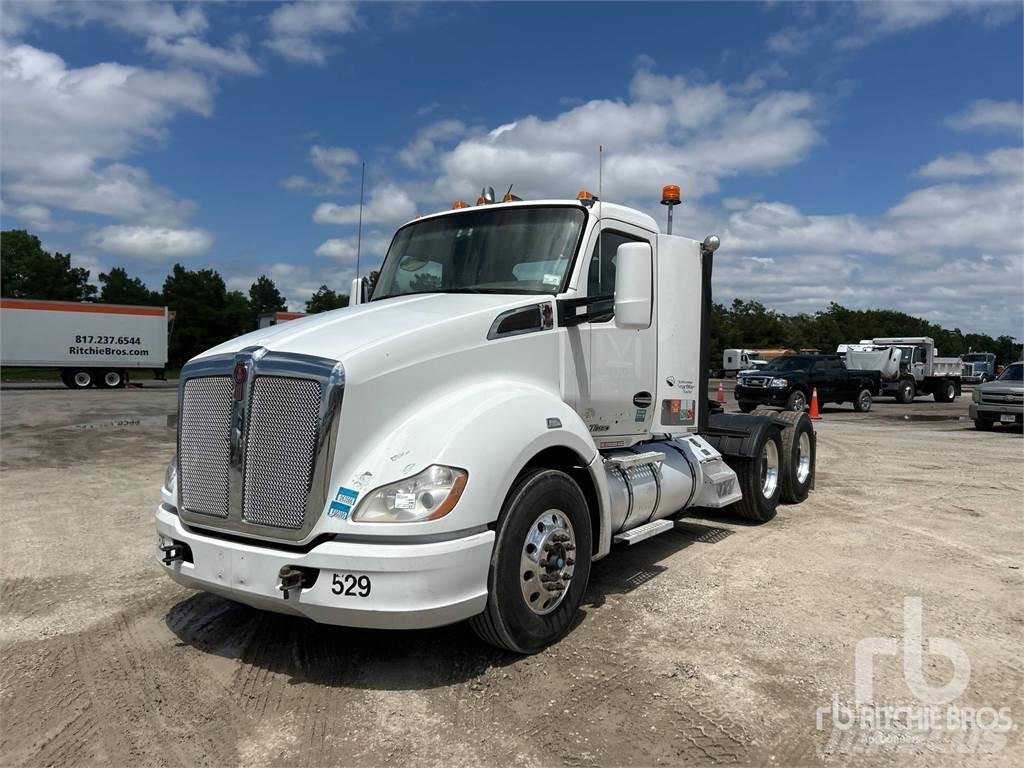 Kenworth T680 牵引车