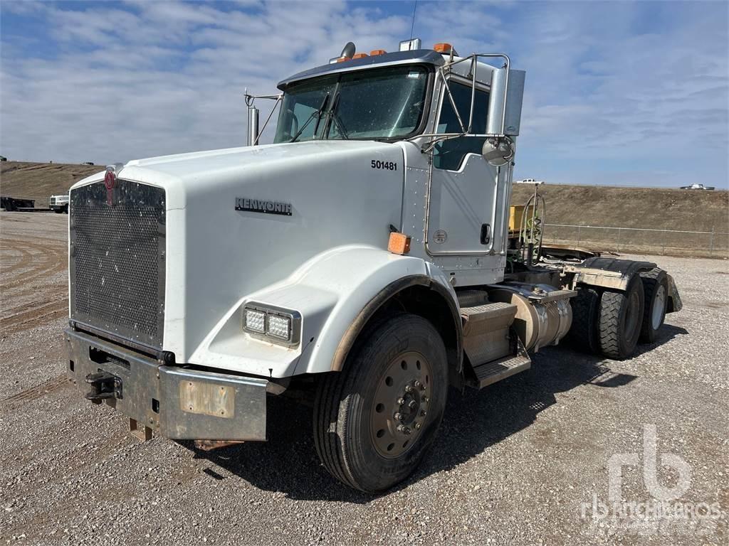 Kenworth T800 牵引车