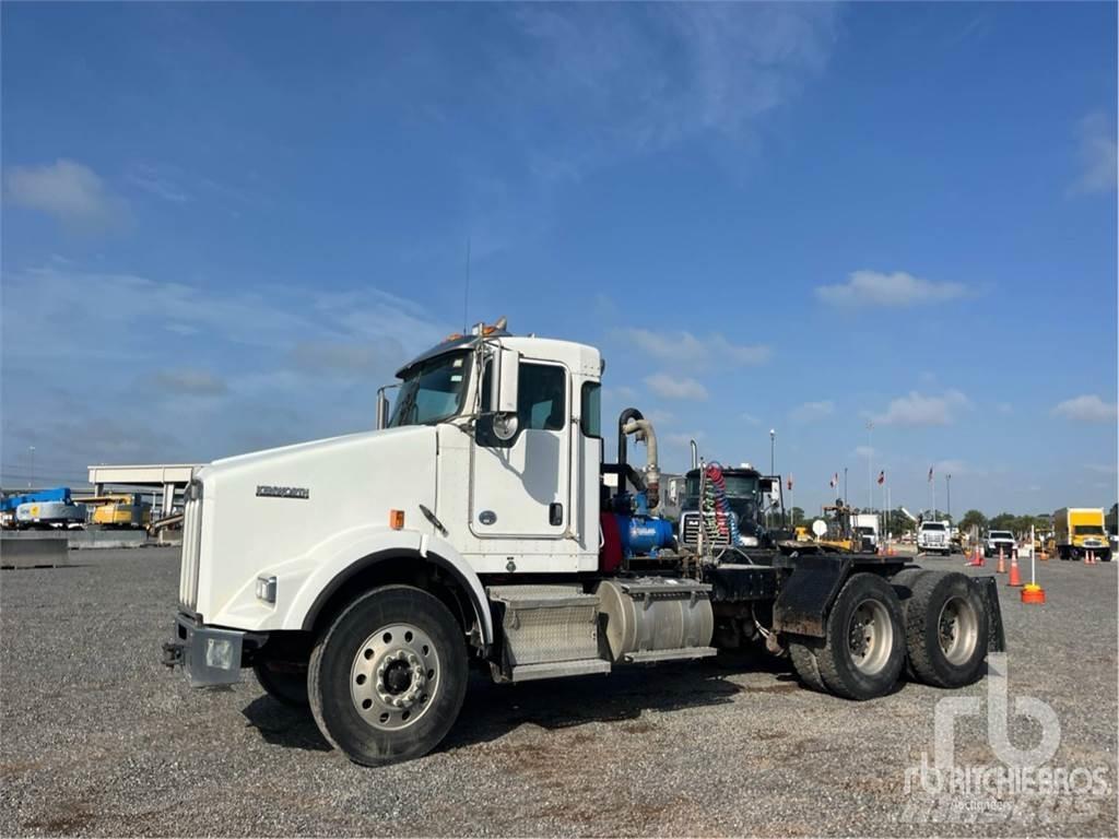 Kenworth T800 牵引车