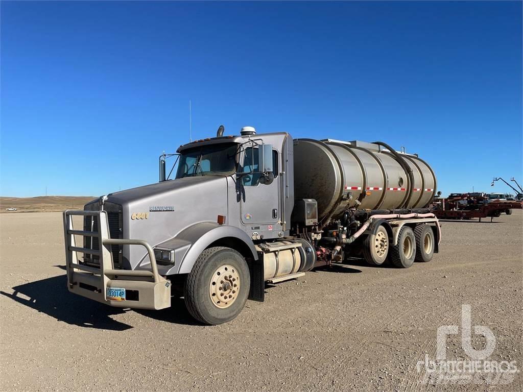 Kenworth T800 组合/真空油槽车