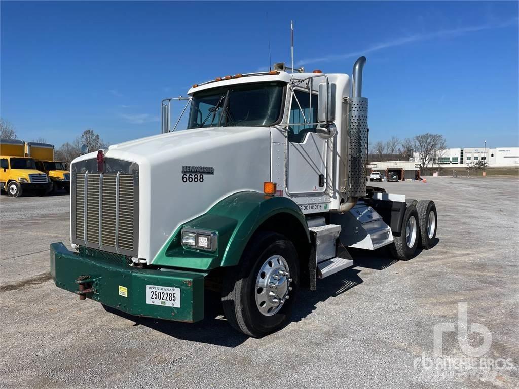 Kenworth T800 牵引车