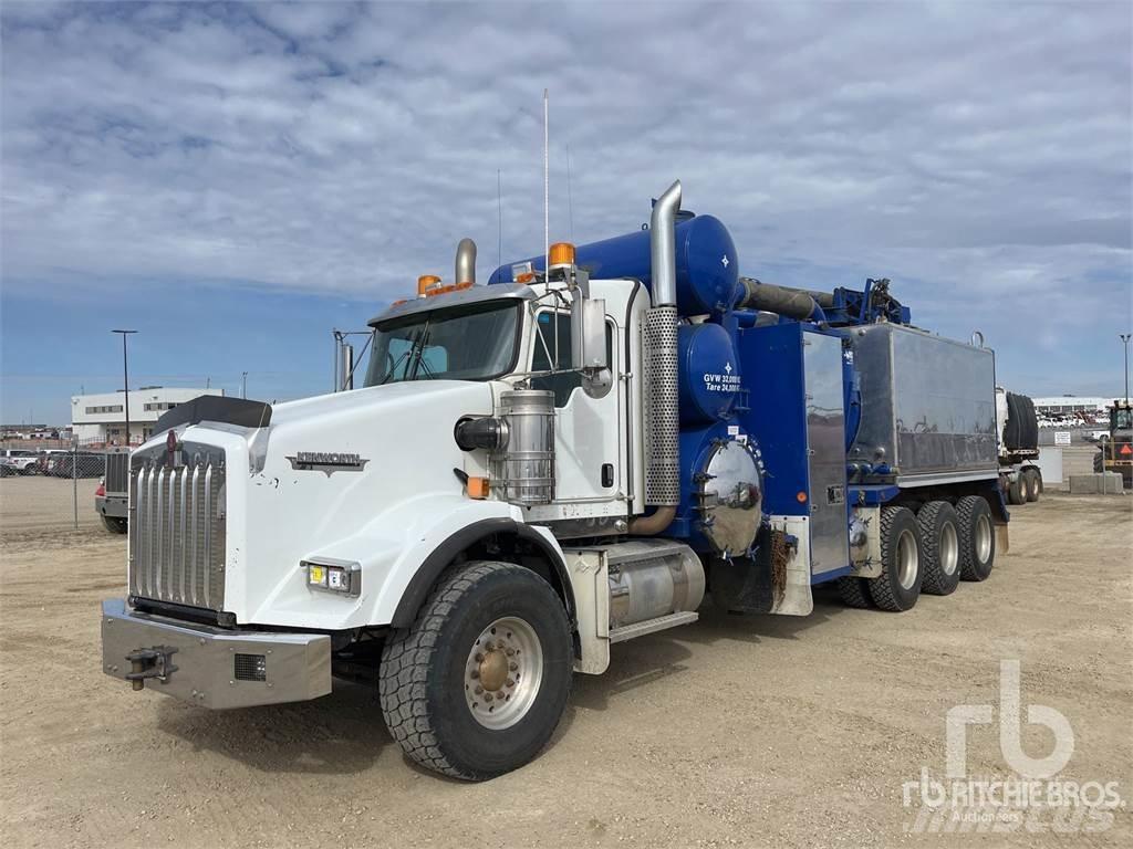 Kenworth T800 组合/真空油槽车
