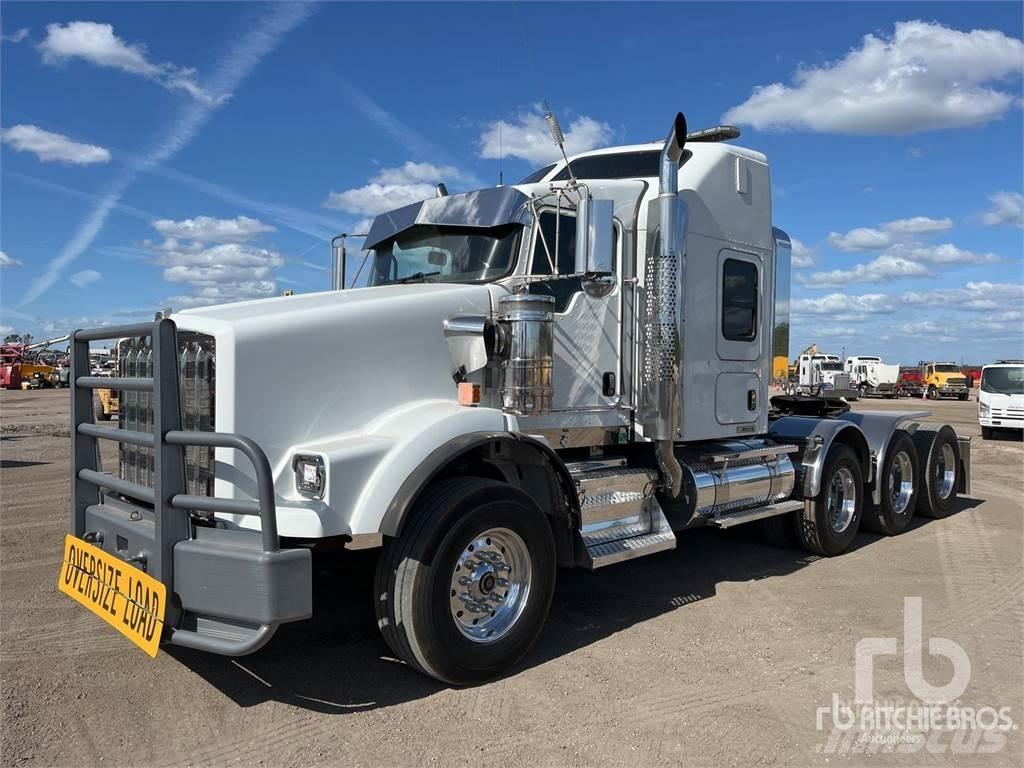 Kenworth T800 牵引车
