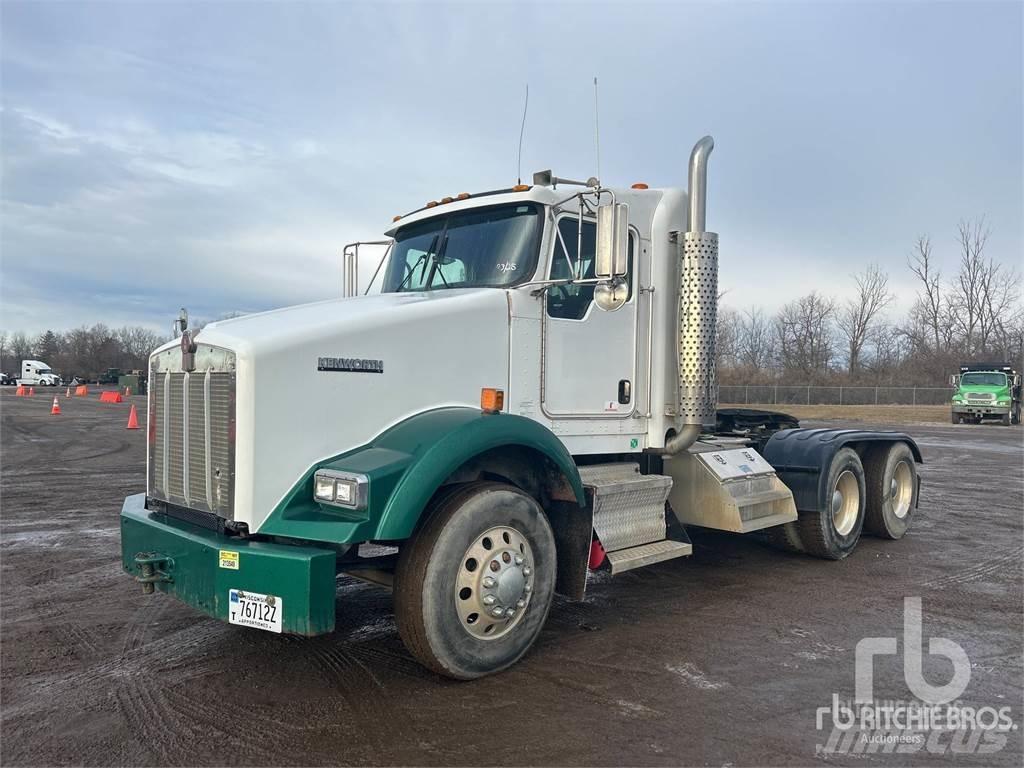 Kenworth T800 牵引车