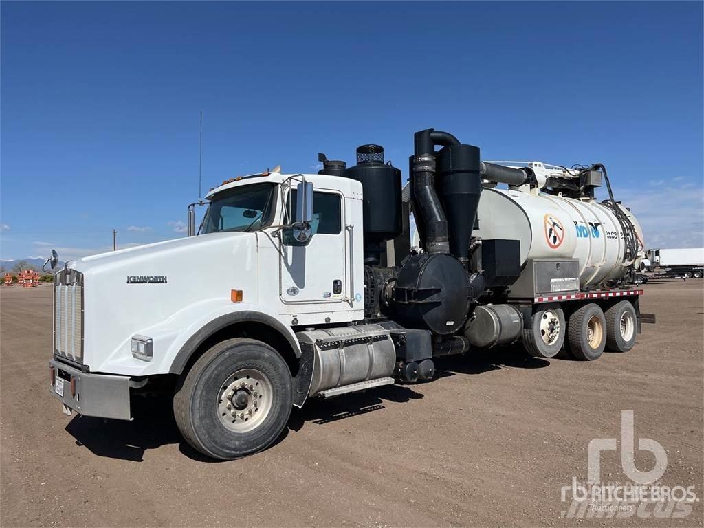Kenworth T800 组合/真空油槽车