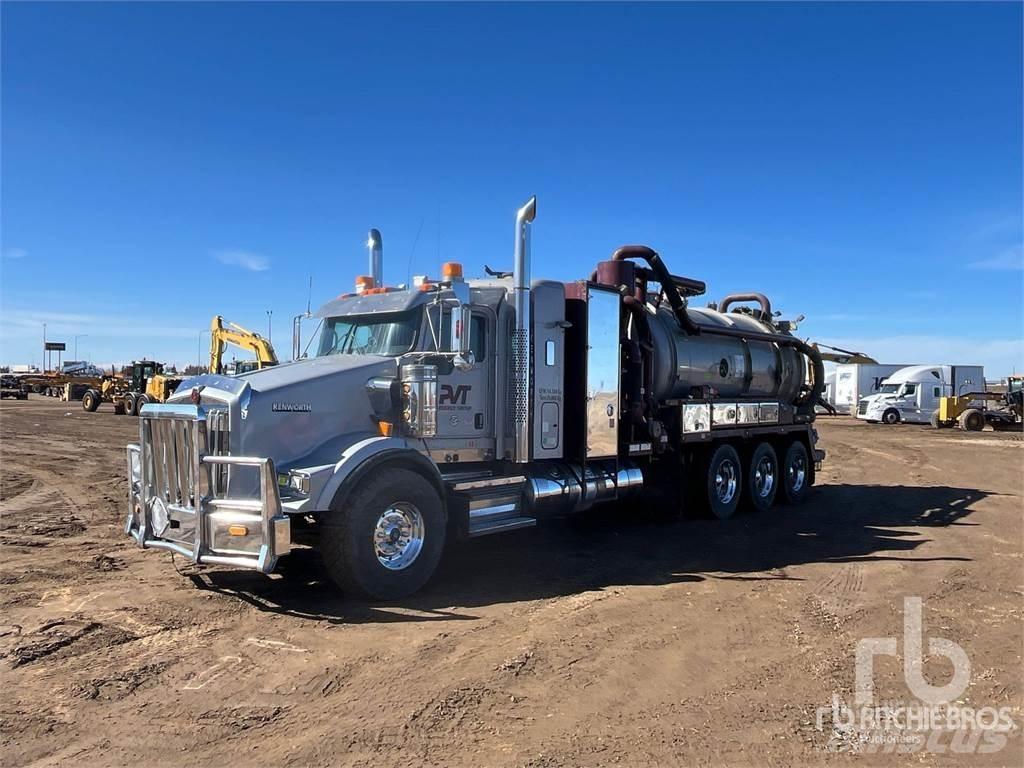 Kenworth T800 组合/真空油槽车