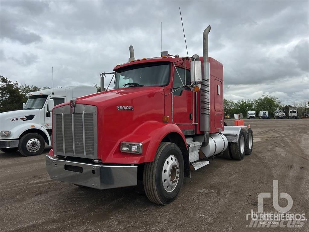 Kenworth T800 牵引车