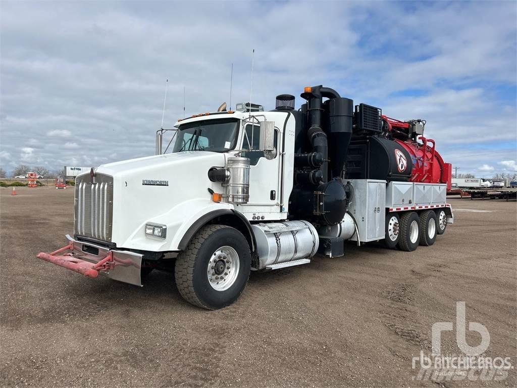 Kenworth T800 组合/真空油槽车