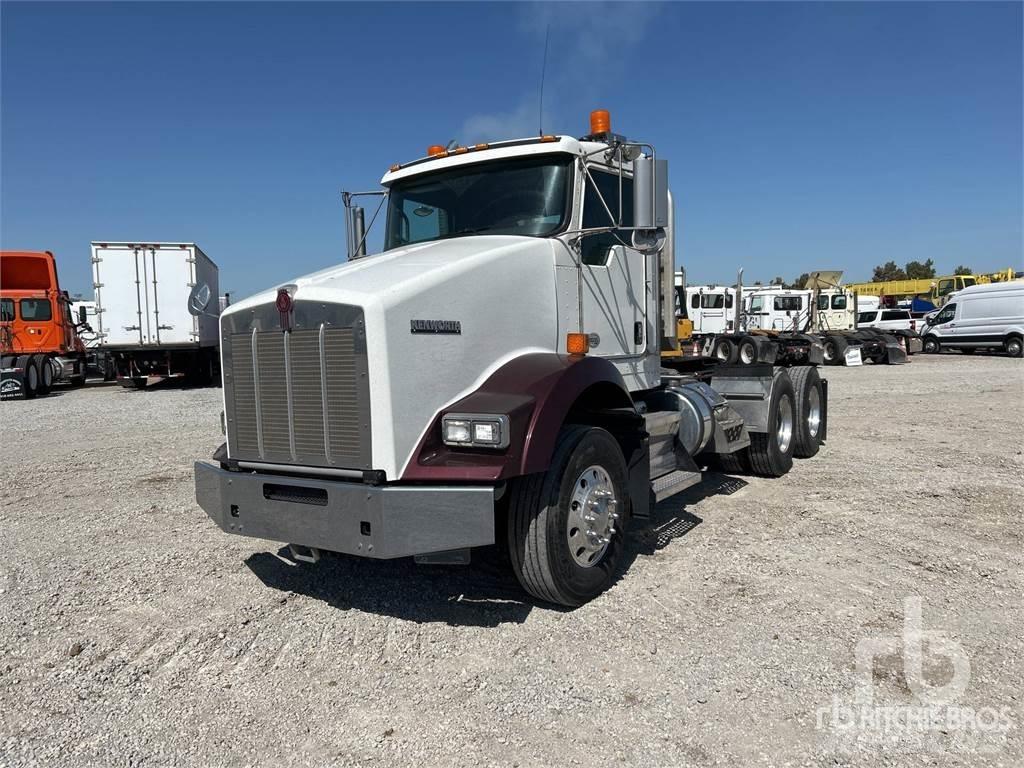 Kenworth T800 牵引车