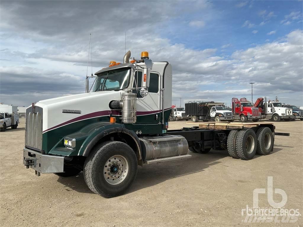 Kenworth T800 平板车
