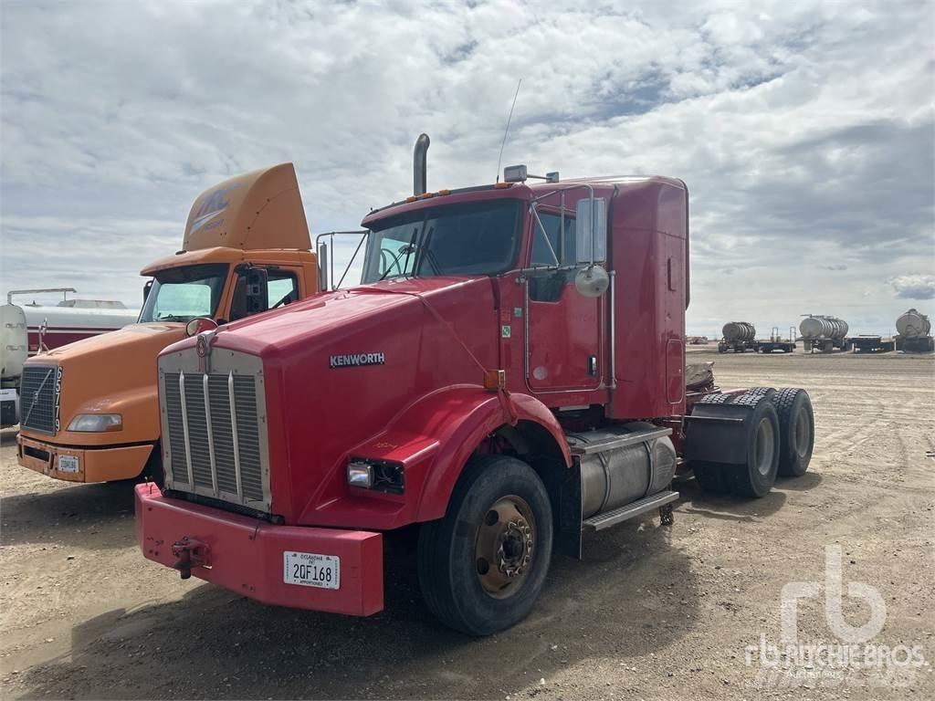 Kenworth T800 牵引车