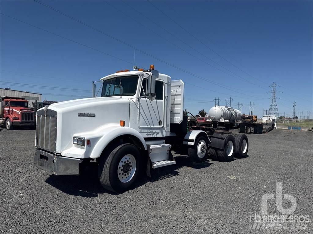 Kenworth T800 牵引车
