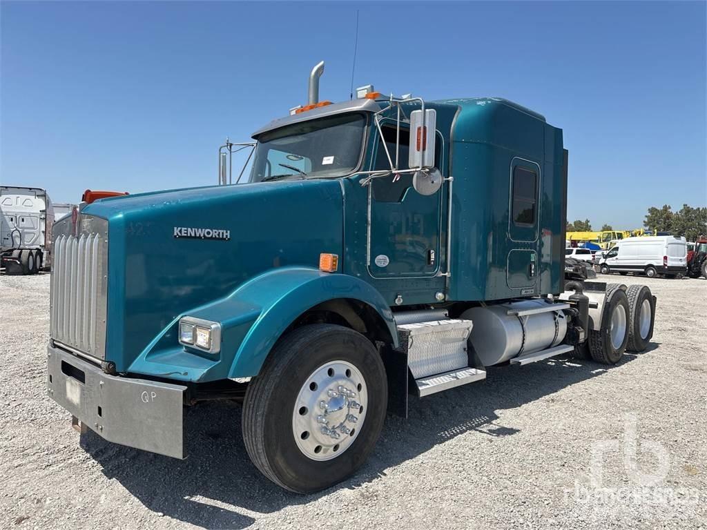 Kenworth T800 牵引车