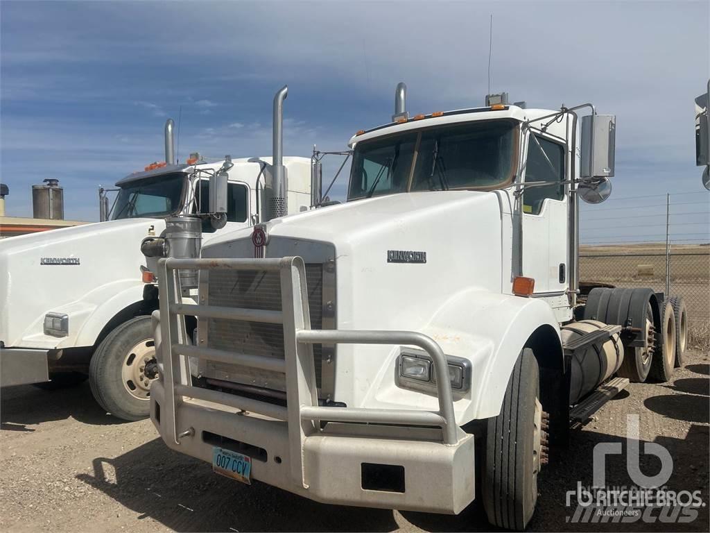 Kenworth T800 牵引车