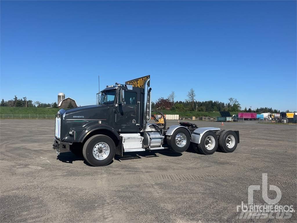 Kenworth T800 牵引车
