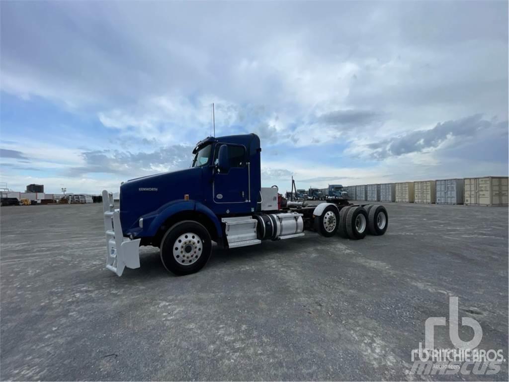 Kenworth T800 牵引车