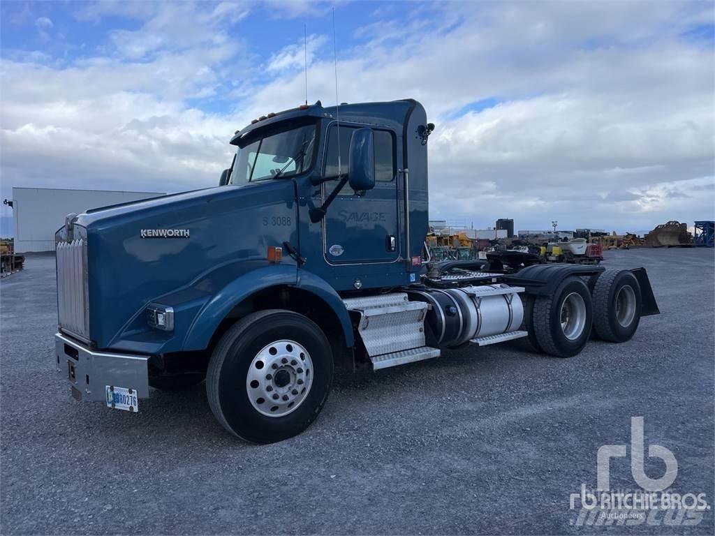 Kenworth T800 牵引车