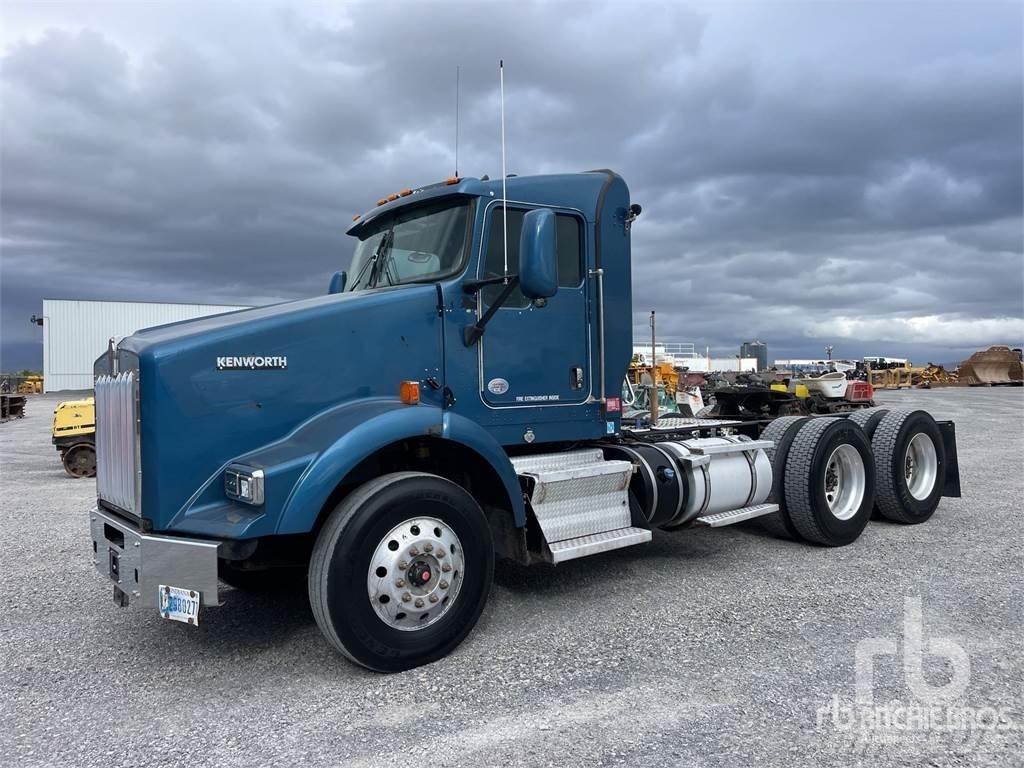 Kenworth T800 牵引车